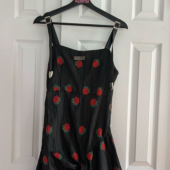 Elegant Black Whymsygoth Dress with Red Rose Accents - Picture 6 of 14
